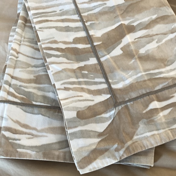 One Frette king size sham - Picture 5 of 7